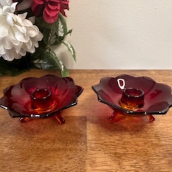 Vintage Fenton Dark Ruby Red Amberina Cadmium Glass Lotus Petal Candle Holder Pa - Picture 3 of 5